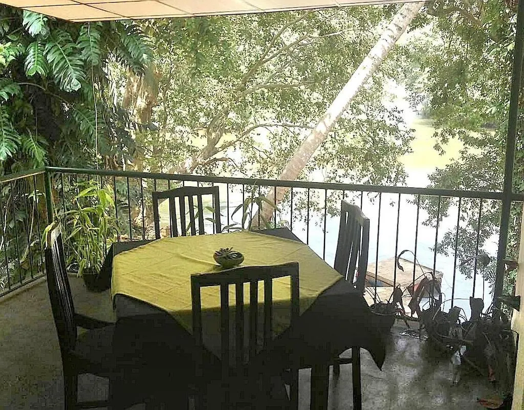 River Ivy'S Kandy Casa de hóspedes